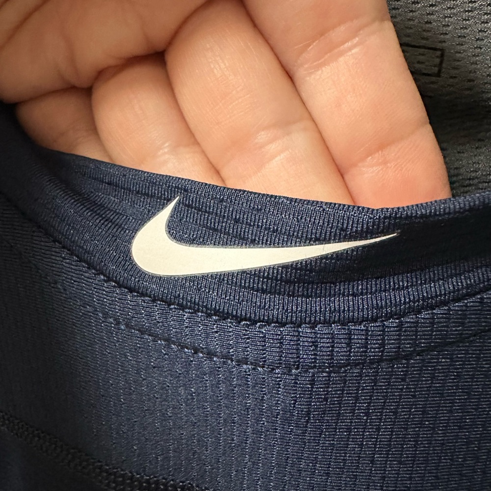 Nike Pro Hyper Cool Fitted Performance Tee - image 4